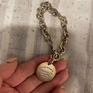 Tiffany & Co around Tag Bracelet